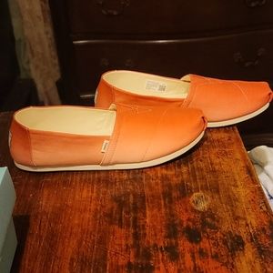 TOMS size 9 Alpargata pink multigradient